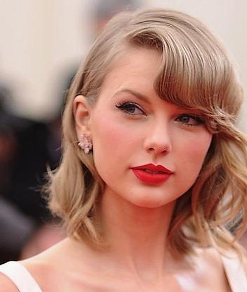 Taylor Swift compra dos dominios porno con su nombre