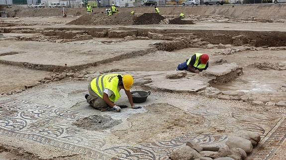 Recogen firmas para que la justicia aclare la «destrucción» de restos en Los Mondragones