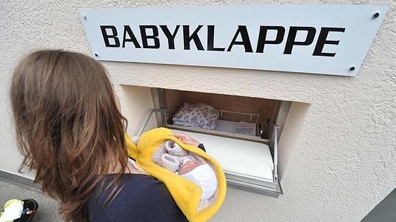 Los 'buzones para bebés' cumplen 15 años en Alemania