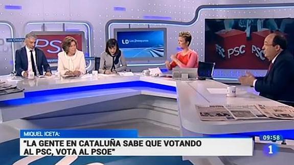 Cazan a María Casado haciendo gestos y disimulando en 'Los Desayunos'