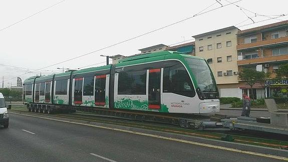 El metro, en Carretera de Jaén