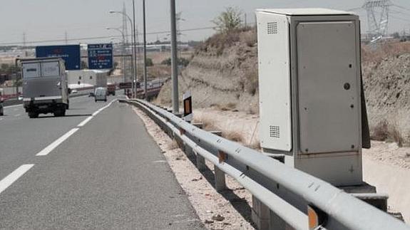 Un policía municipal multa a 205 conductores en los dos días previos a su jubilación