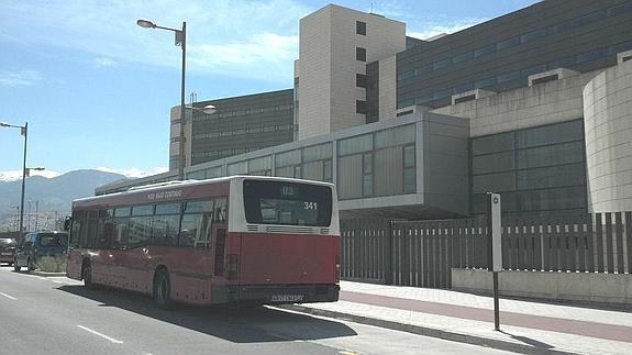 El autobús urbano ya entra en el PTS