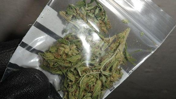 Encuentran 293 gramos de droga en el falso techo de una habitación de una residencia de ancianos