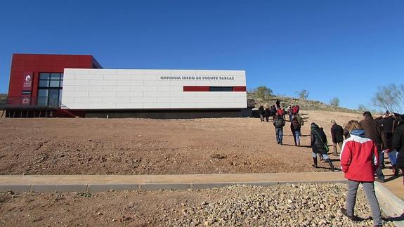 Reyes espera que la Junta "asuma cuanto antes" el centro de visitantes de Puente Tablas