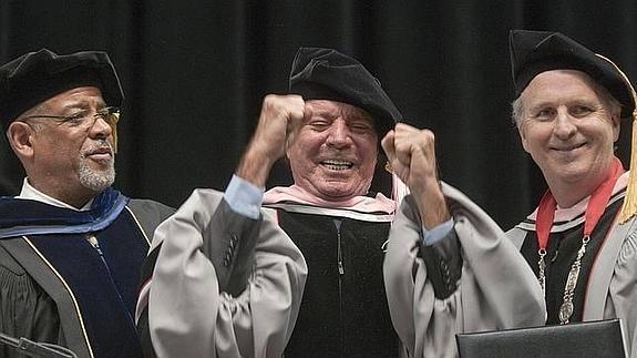 Julio Iglesias, 'honoris causa' por Berklee