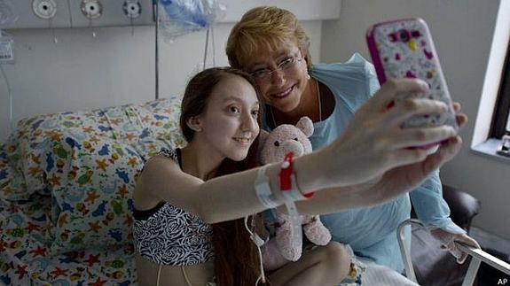 Muere la niña chilena que pidió públicamente la eutanasia a la presidenta Bachelet