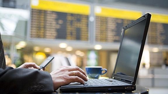 Wi-Fi gratuito, más rápido e ilimitado en los aeropuertos españoles