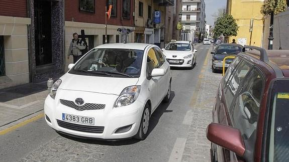 El Ayuntamiento se hace con un coche 'ponemultas' propio mediante 'renting'