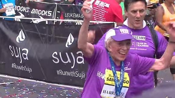 A sus 92 años se convierte en la mujer más vieja en completar un maratón