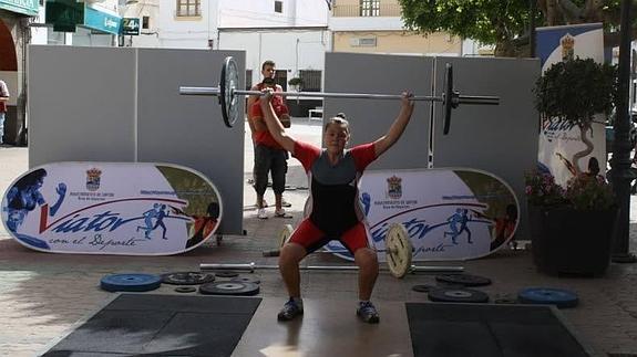 Rafaela Pascual y Mouna, plata en el nacional de halterofilia