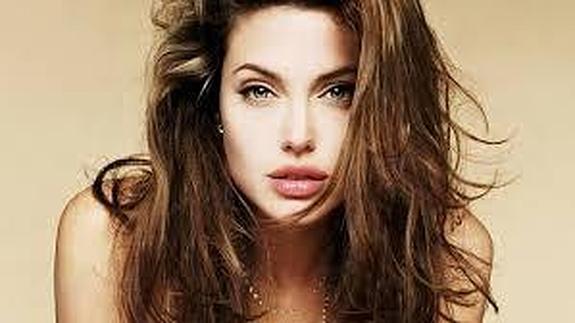 Angelina Jolie se vuelca con los refugiados