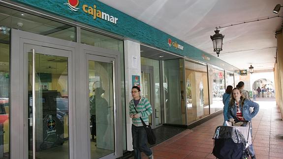 Cajamar facilita liquidez a las microempresas