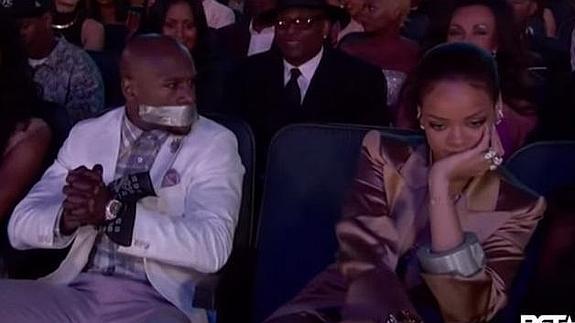 Rihanna la tapa la boca a Mayweather