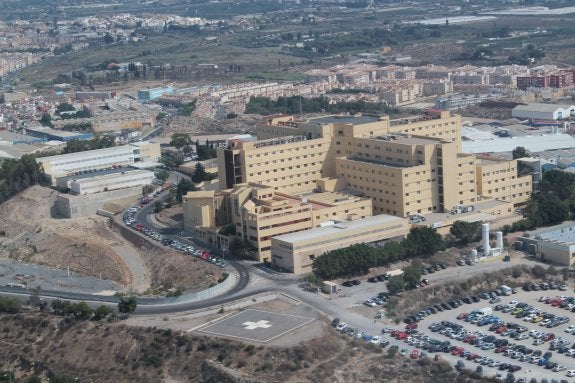 Torrecárdenas cerrará una de cada cinco camas de media este verano