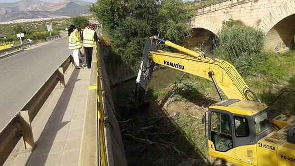 La Confederación Hidrográfica destina 700.000 euros a limpiar los ríos para evitar inundaciones