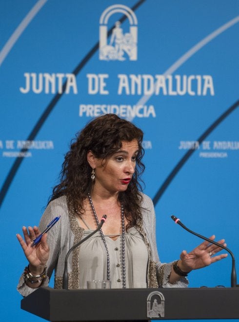 Montero anuncia una oferta de 500 plazas en la administración central