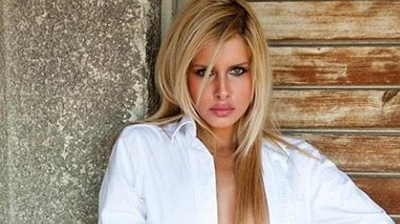 Una exmodelo de Playboy, implicada presuntamente en cinco asesinatos