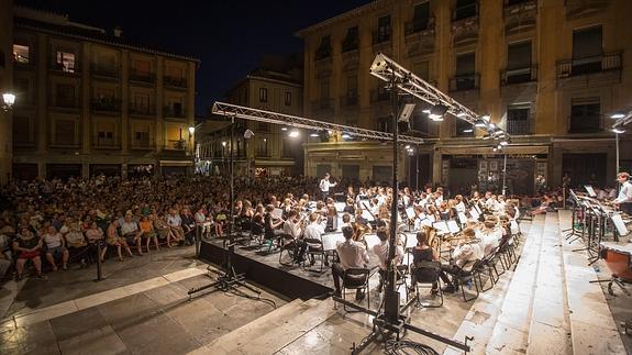 El FEX da sus últimos coletazos en la Costa