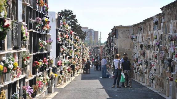 El PSOE preguntará en el pleno por la seguridad del cementerio