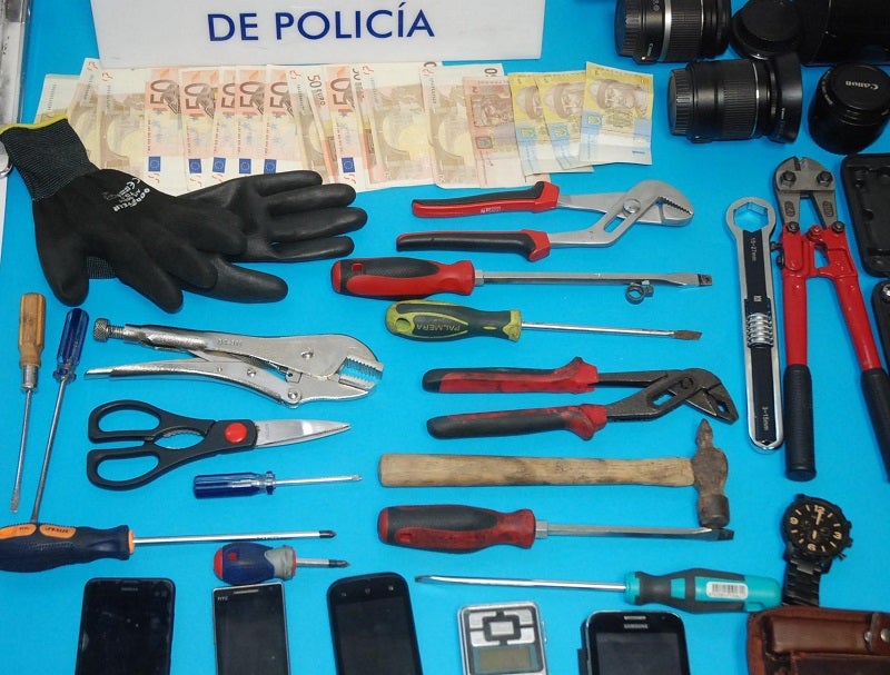 Tres detenidos acusado de treinta robos en viviendas de la provincia de Almería