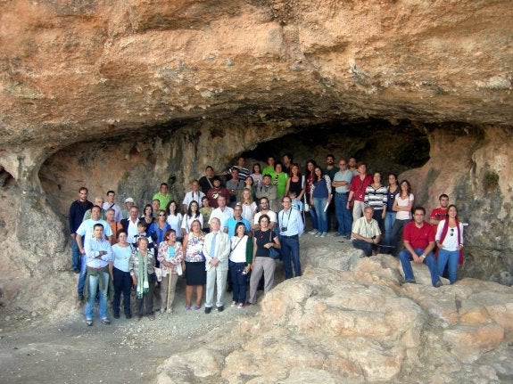 Castellar se prepara para vivir el equinoccio en la Cueva de la Lobera