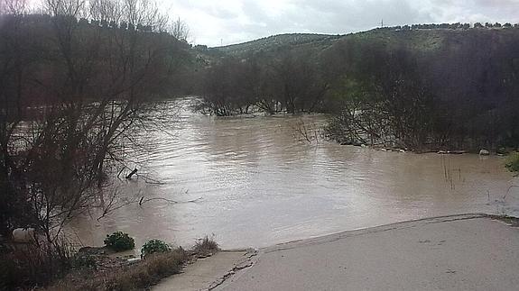 Torreblascopedro lamenta la "inaceptable situación" de un vado inundable que "imposibilita" la circulación