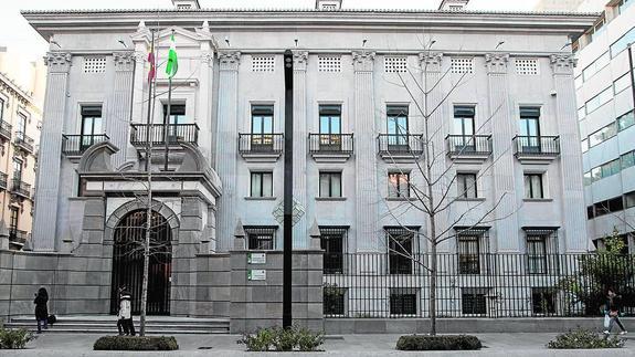 La Fiscalía de Granada inicia 220 diligencias previas al día