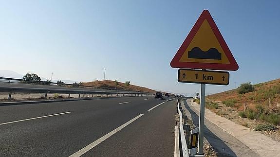 Las obras de emergencia en la A-44 acaban la próxima semana, mientras se estudia una solución "integral"