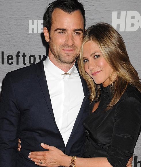 Jennifer Aniston con 46 años está embarazada de gemelas