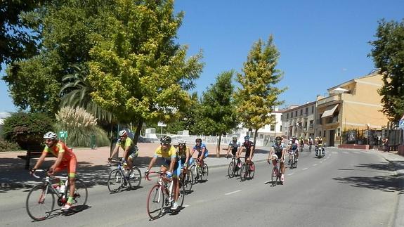 198 ciclistas se dieron cita en la XXIV Ruta Virgen de la Cabeza