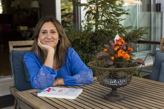 «Vivimos con el piloto automático»