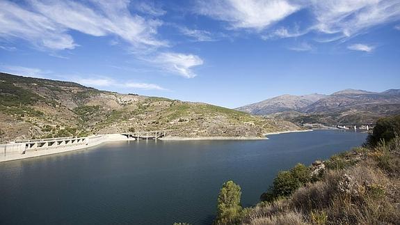 El PSOE insta a la Junta a presionar al Gobierno para que financie las canalizaciones de Rules