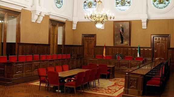 El salón de plenos de Diputación y la Capilla del Hospital San Juan de Dios acogerán bodas civiles