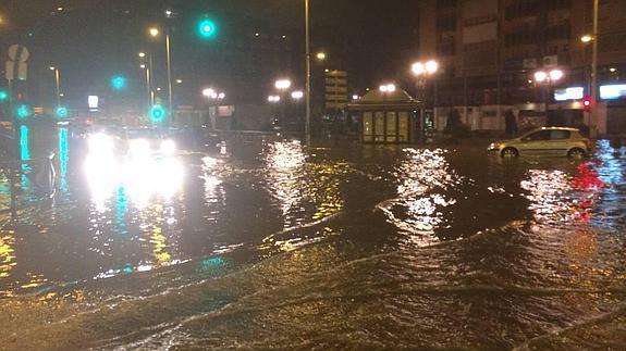 La lluvia provoca más de 60 incidencias en la capital y el cinturón