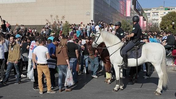 El Ayuntamiento endurecerá la vigilancia en el botellódromo