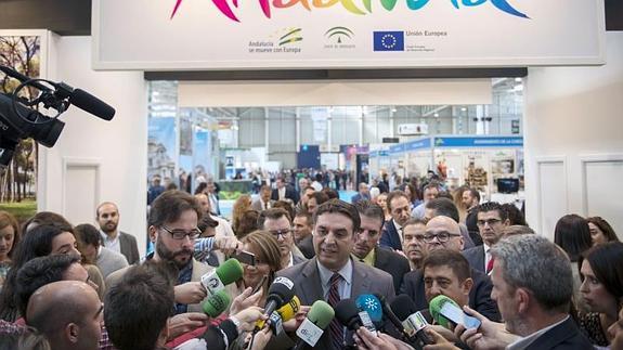 Fernández espera que el crecimiento del turismo se acompañe con generación de empleo