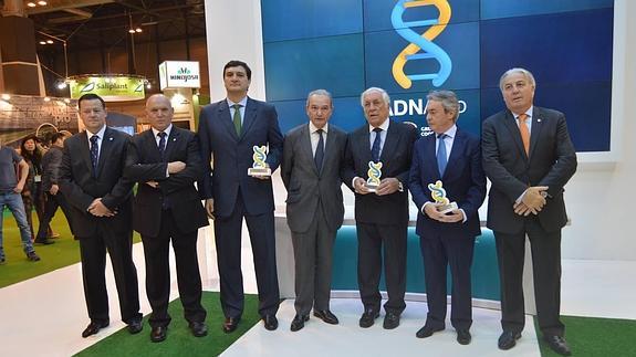 Cajamar entrega sus 'ADN Agro' a Fepex, Marca España e ICEX