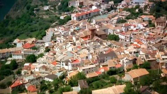 'Güejar Sierra es de cine': un imponente vídeo a vista de pájaro plasma toda su belleza