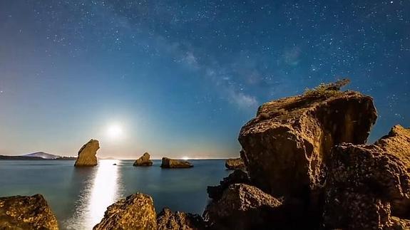 Un español gana con su 'timelapse' uno de los concursos de fotografía más prestigiosos del mundo