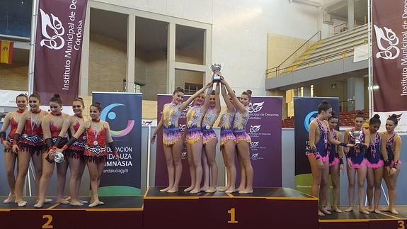 La rítmica granadina da un paso al frente en Córdoba