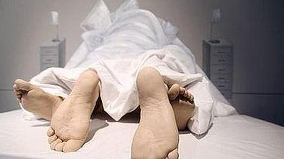 Una anciana de 91 años muere asfixiada durante un juego sexual con su vecino de 49