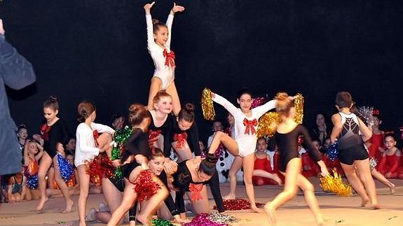 Acrobacias a ritmo navideño