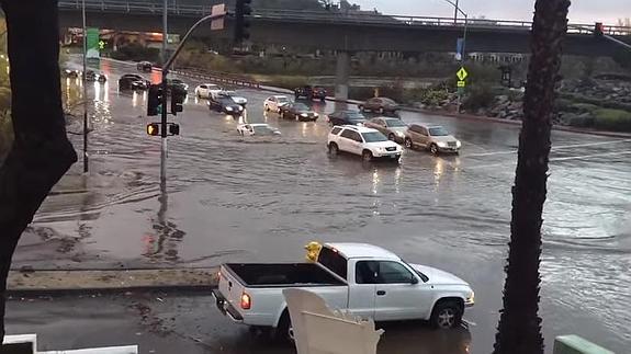 Las inundaciones transforman un Lamborghini en un submarino