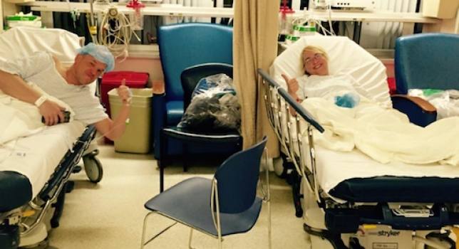 Le dona parte de su hígado a una desconocida y le pide matrimonio