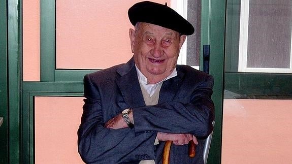 Muere a los 107 años Antonio, el español que sólo bebió vino en su vida