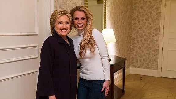 Hillary Clinton conoce a Britney Spears