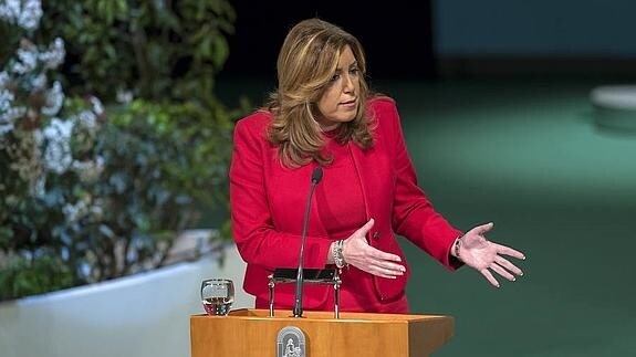 Susana Díaz defiende el diálogo para reformar la Constitución sin "jugar con la unidad e igualdad de los españoles"