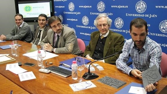 La UJA y la ONCE crean un sistema pionero de mapas táctiles