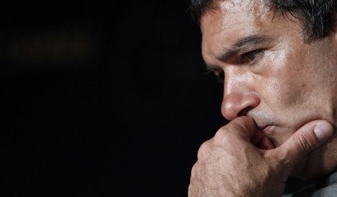 Banderas añora el bipartidismo